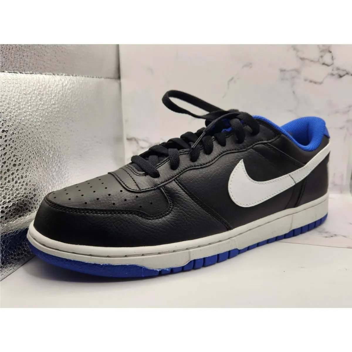 Nike shoes - Black, White, Blue 0