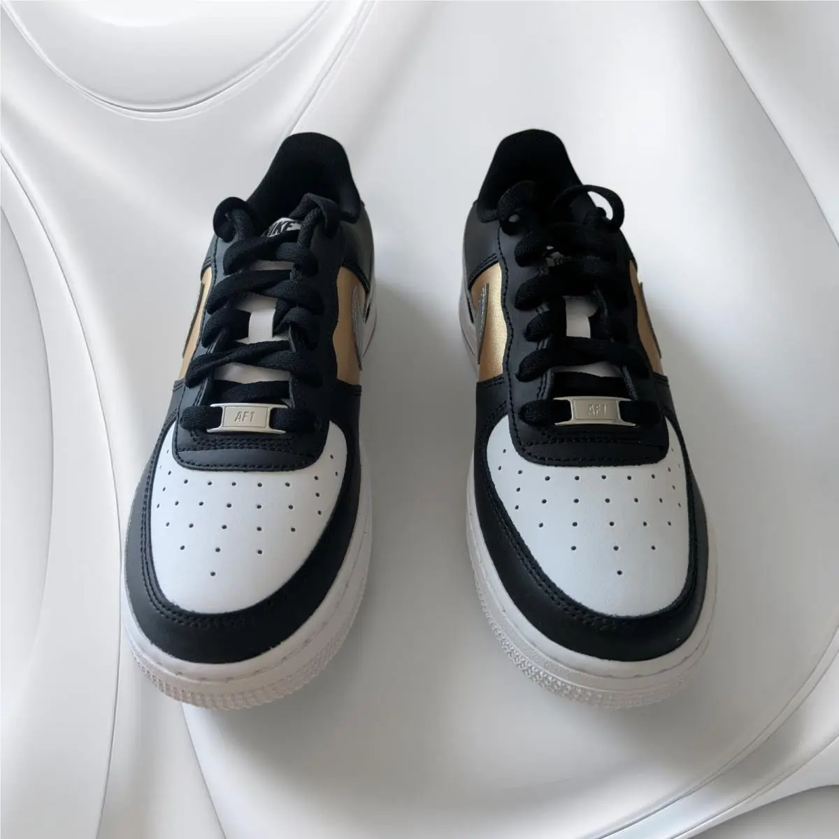 Nike shoes - Nike Air Force 1 - Air Force - Black & Gold 1
