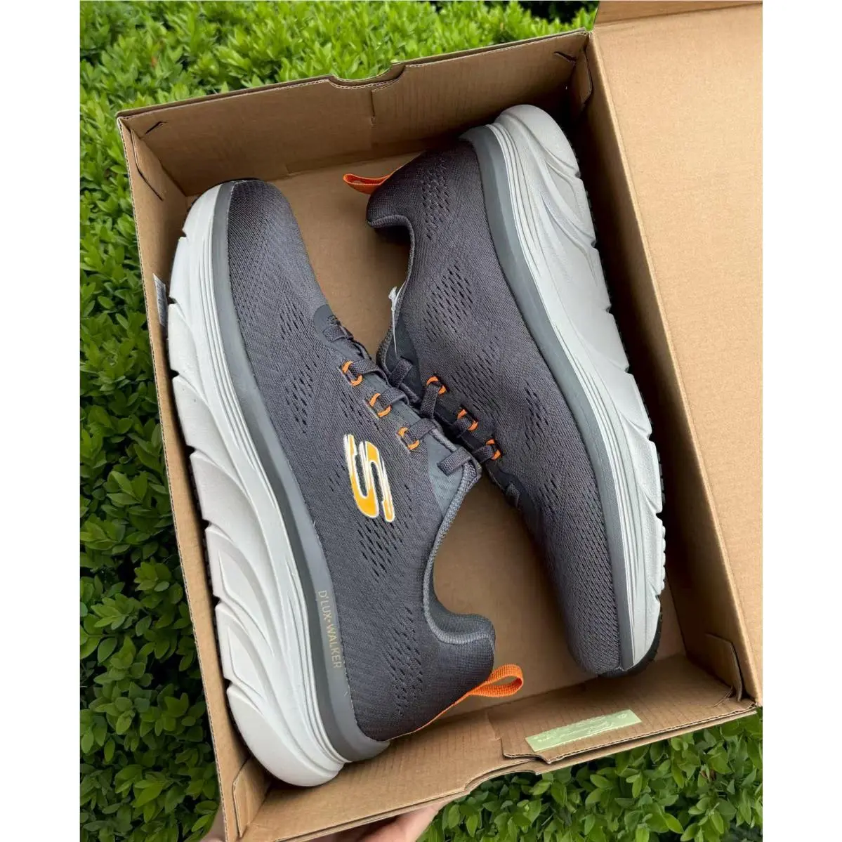 Skechers shoes - Skechers D`Lux Walker - Walker - Gray 0