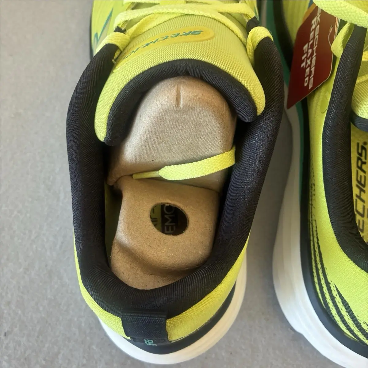 Skechers shoes - Skechers D`Lux Vapor-Gallor - 233062 - Yellow 3