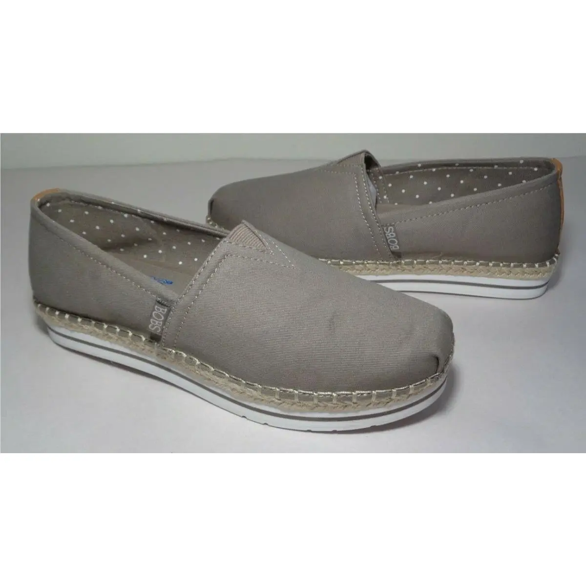 Skechers Bobs Size 7.5 Breeze Taupe Canvas Jute Loafers Flats Womens Shoes