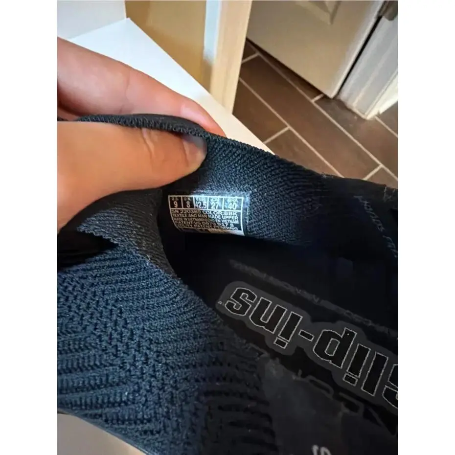 Skechers shoes - Black (UPC: 196311732720) 2