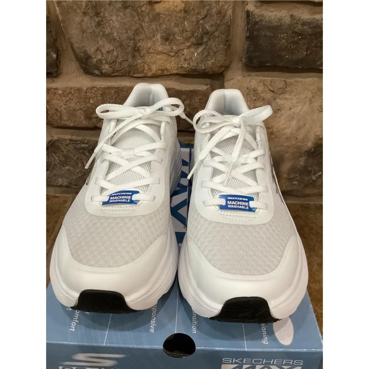Skechers shoes - Max Cushioning Endeavour - Max Cushioning Endeavour - White 3