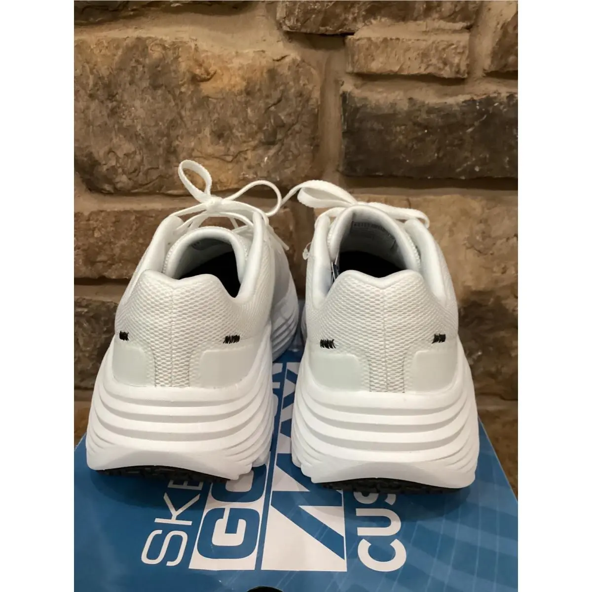Skechers shoes - Max Cushioning Endeavour - Max Cushioning Endeavour - White 4