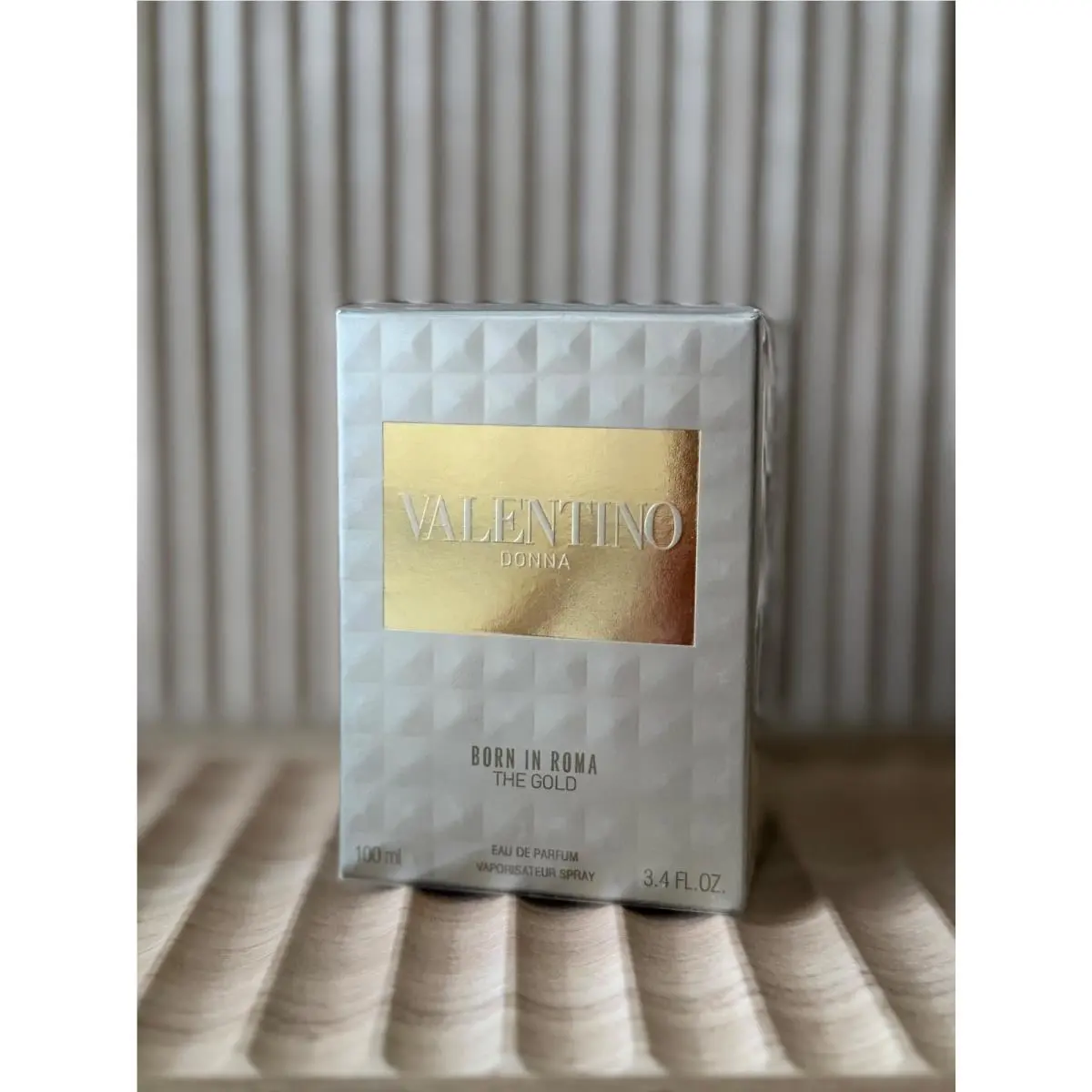 Donna Born IN Roma The Gold Eau de Parfum 100 ml/3.4 oz by Valentino