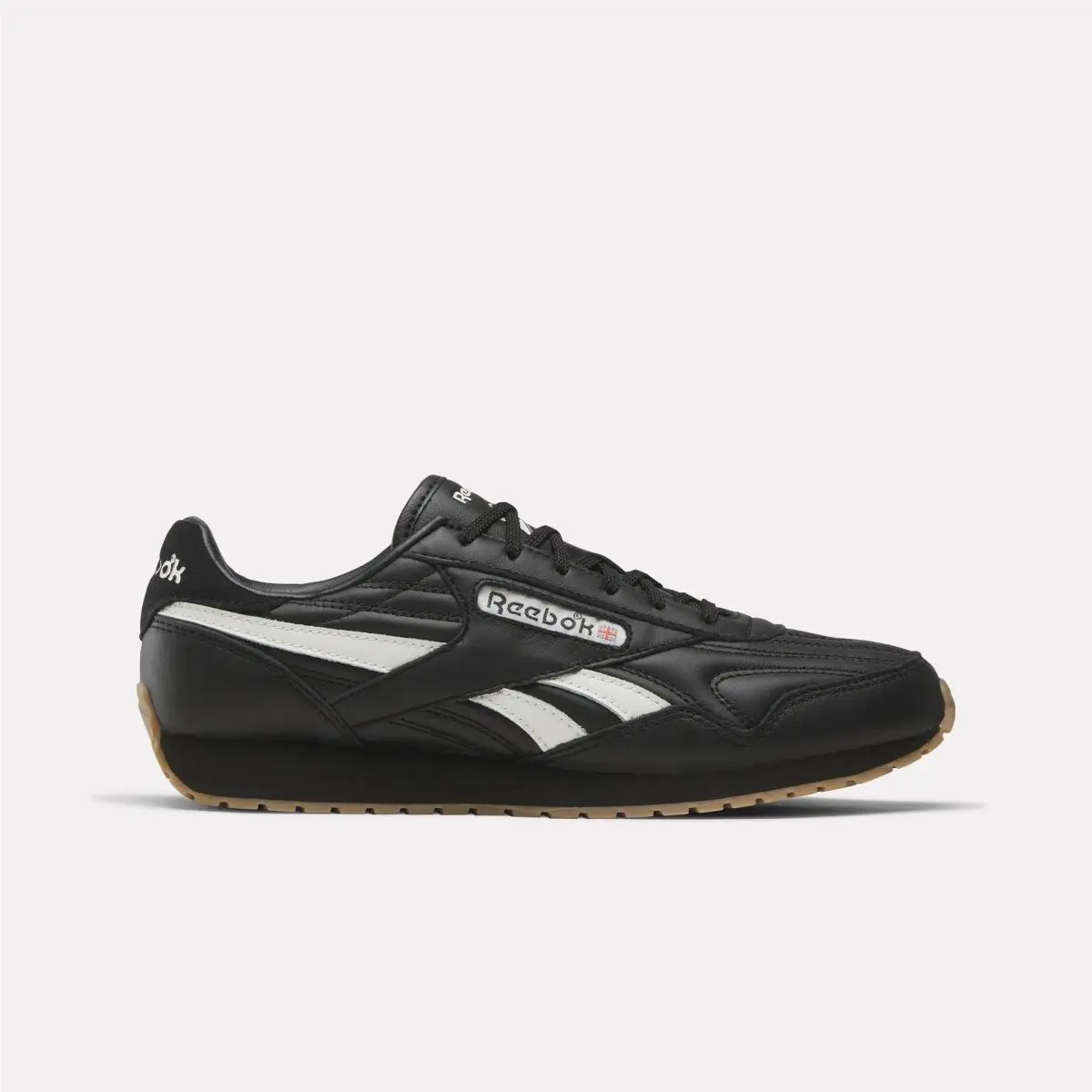 Reebok shoes - Black/Chalk/Gum 9