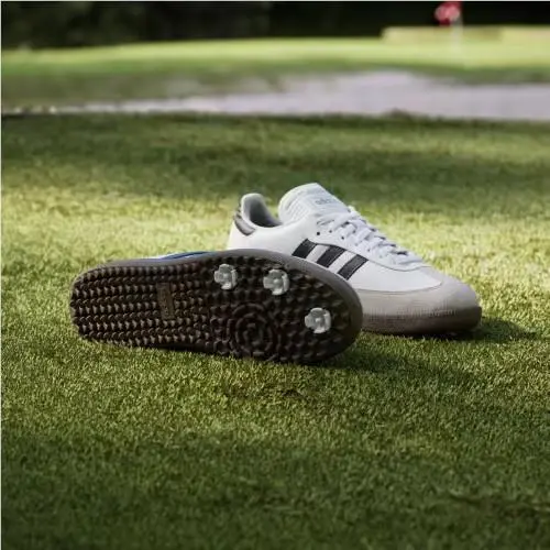 Adidas shoes - Cloud White / Core Black / Gum 12