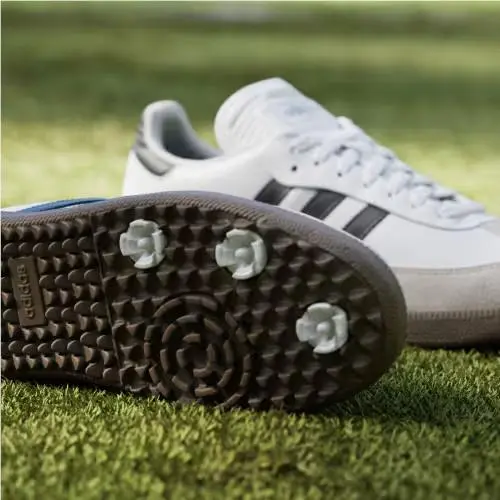 Adidas shoes - Cloud White / Core Black / Gum 17