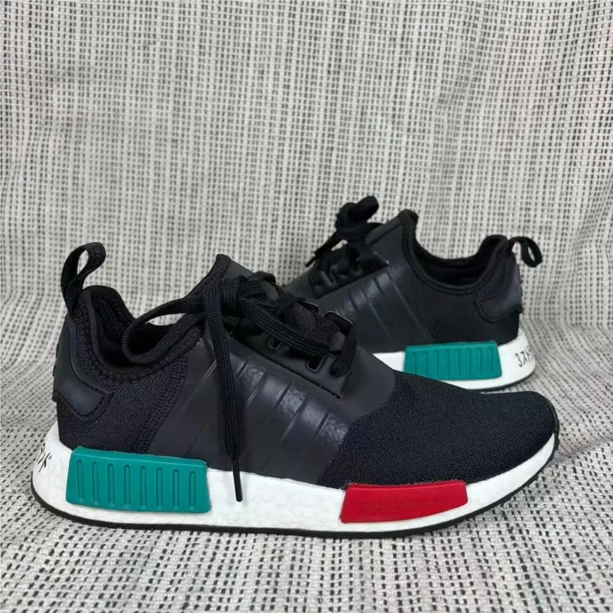 Adidas-NMD_R1 `japan Heel - Glory Green` Men`s Running Shoes EF4260
