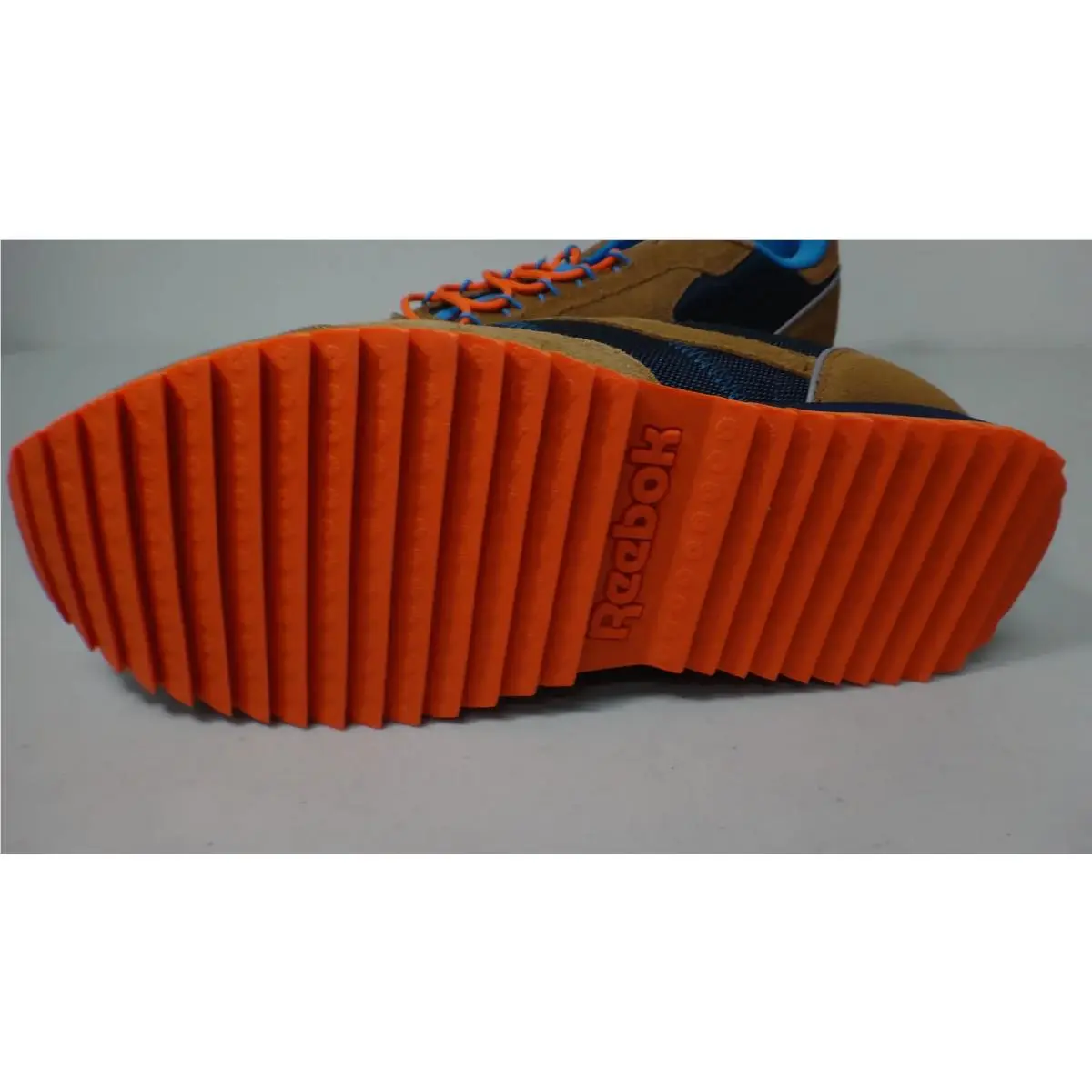 Reebok shoes - Classic Leather Ripple Trail - Classic Leather Ripple Trail - EG8707 - Brown 9