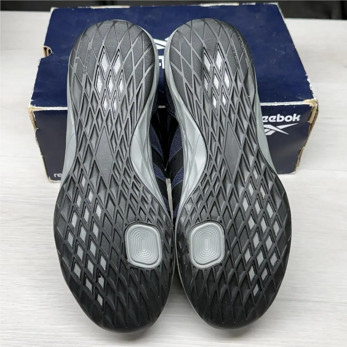 Reebok shoes - Purple (UPC: 690774463820) 2