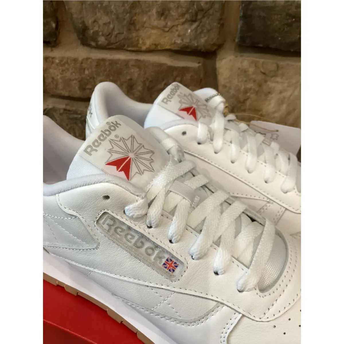 Reebok shoes - Classic Leather White Gum Sole 100008491 - White 4