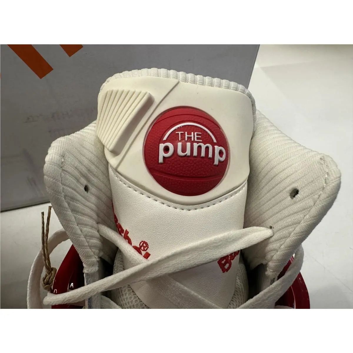 Reebok shoes - HR0035 - HR0035 - Chalk (White) (UPC: 195746992570) 1