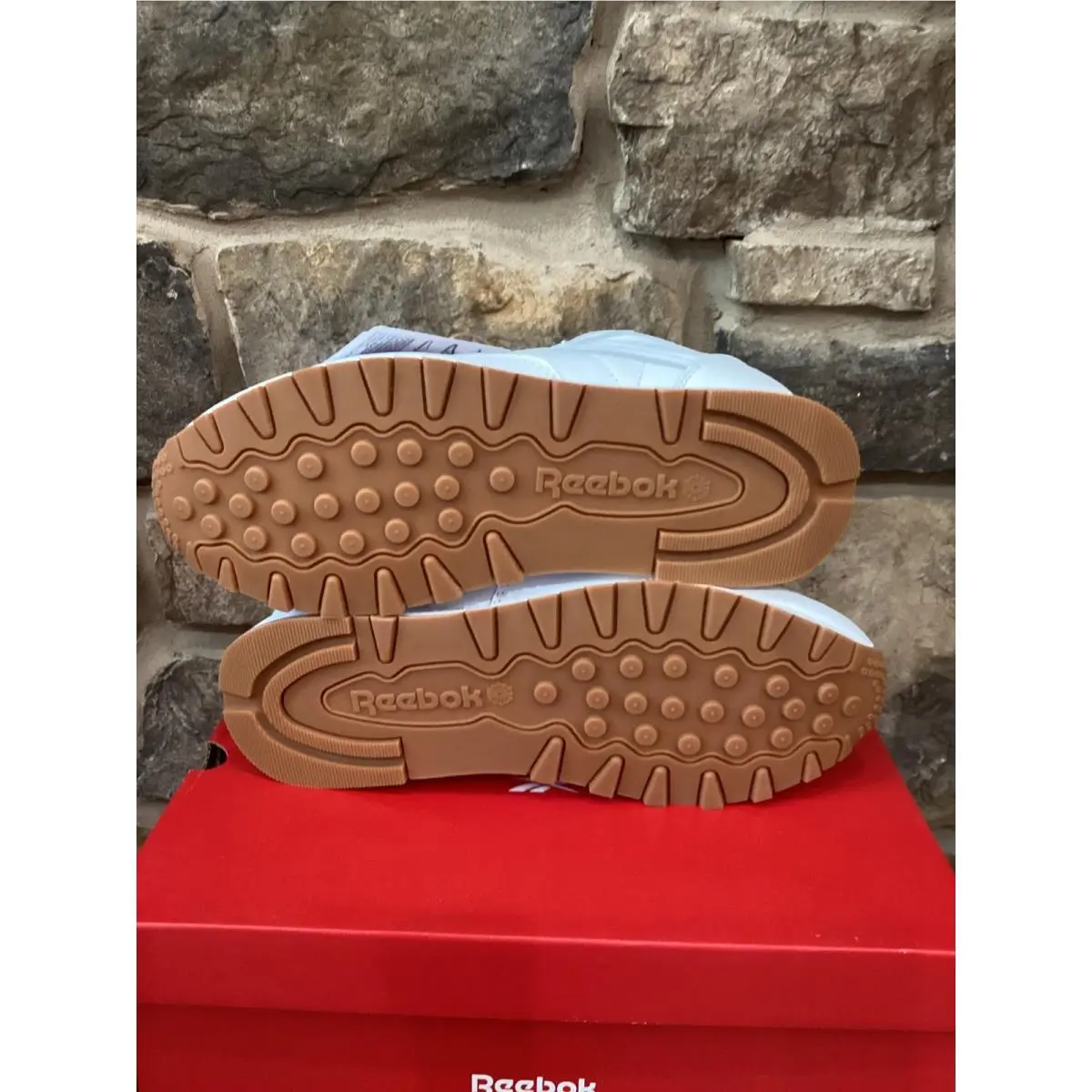Reebok shoes - Reebok Classic Leather White Gum Sole - White 2