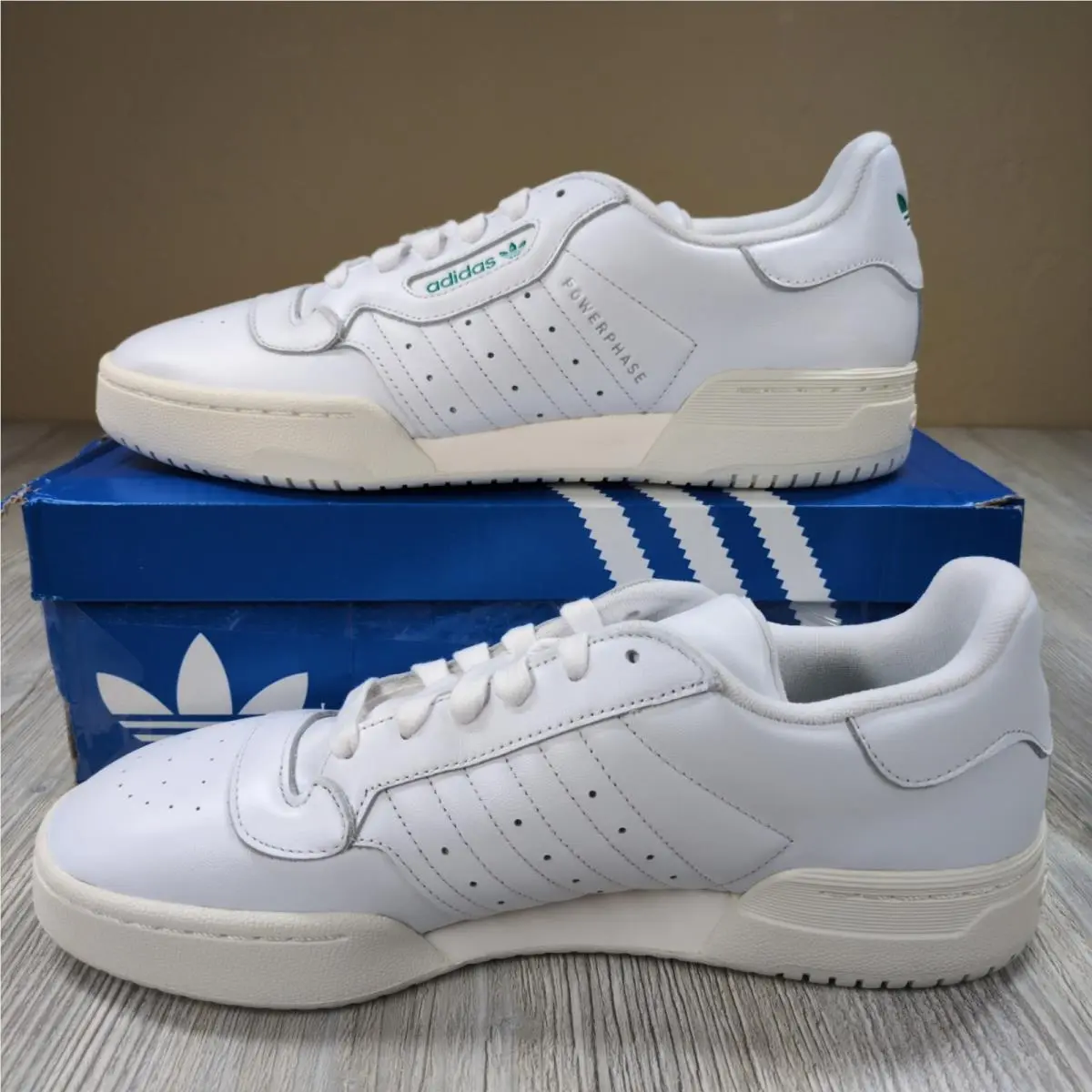 Adidas shoes - adidas Powerphase - Powerphase - LA4359 - White 0