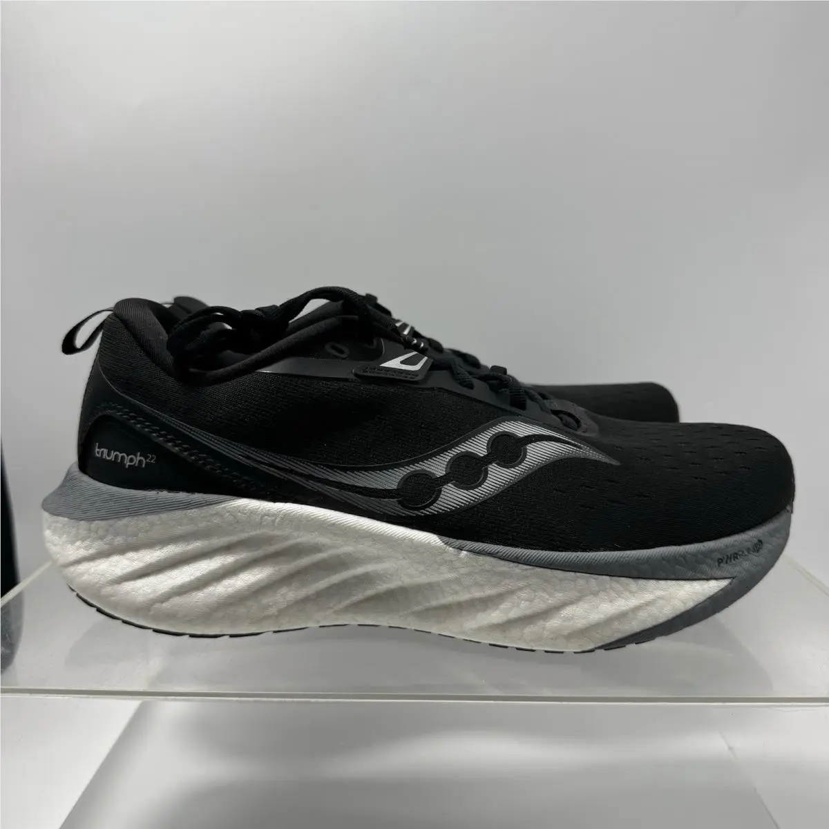 Saucony shoes - Saucony Triumph 22 - Triumph - S10964-200 - Black 0
