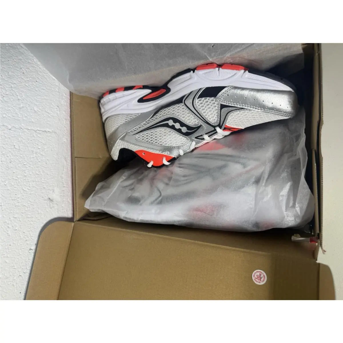 Saucony shoes - S7081222 - S70812-22 - White, Silver, Black, Orange 5