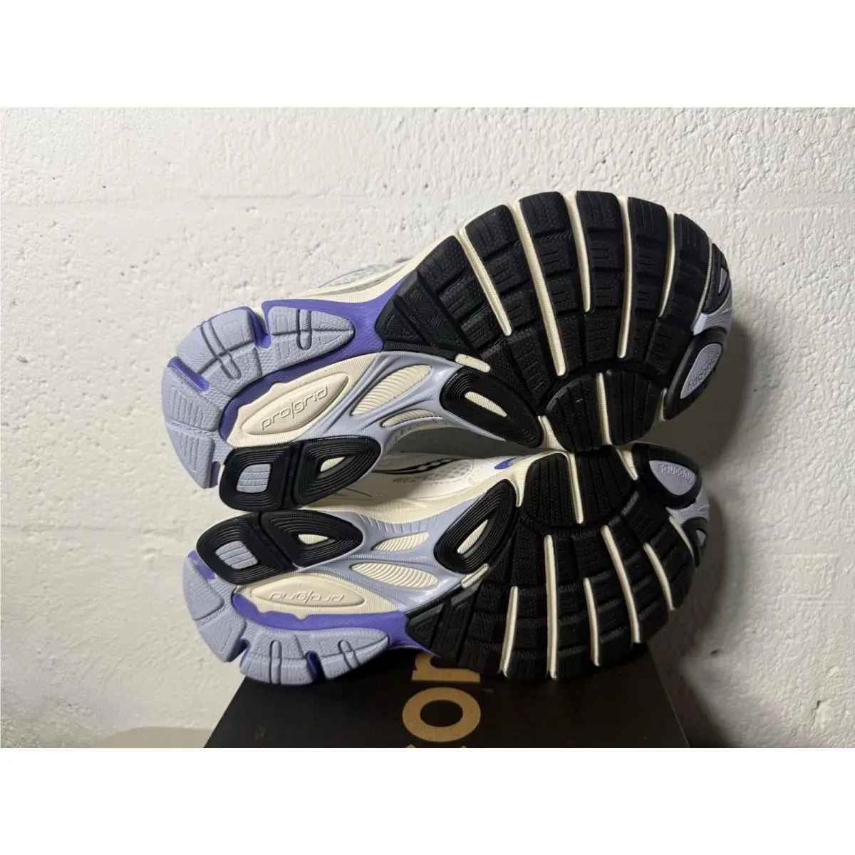 Saucony shoes - Saucony ProGrid Guide - ProGrid Guide - S61058-2 - White (UPC: 195021767657) 4