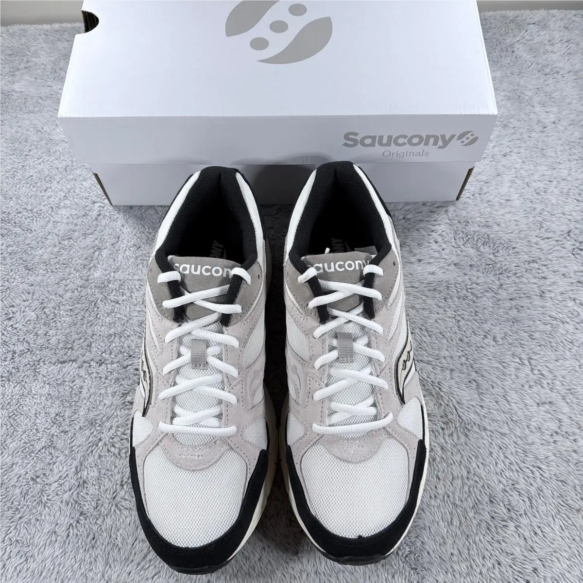 Saucony shoes - White 0
