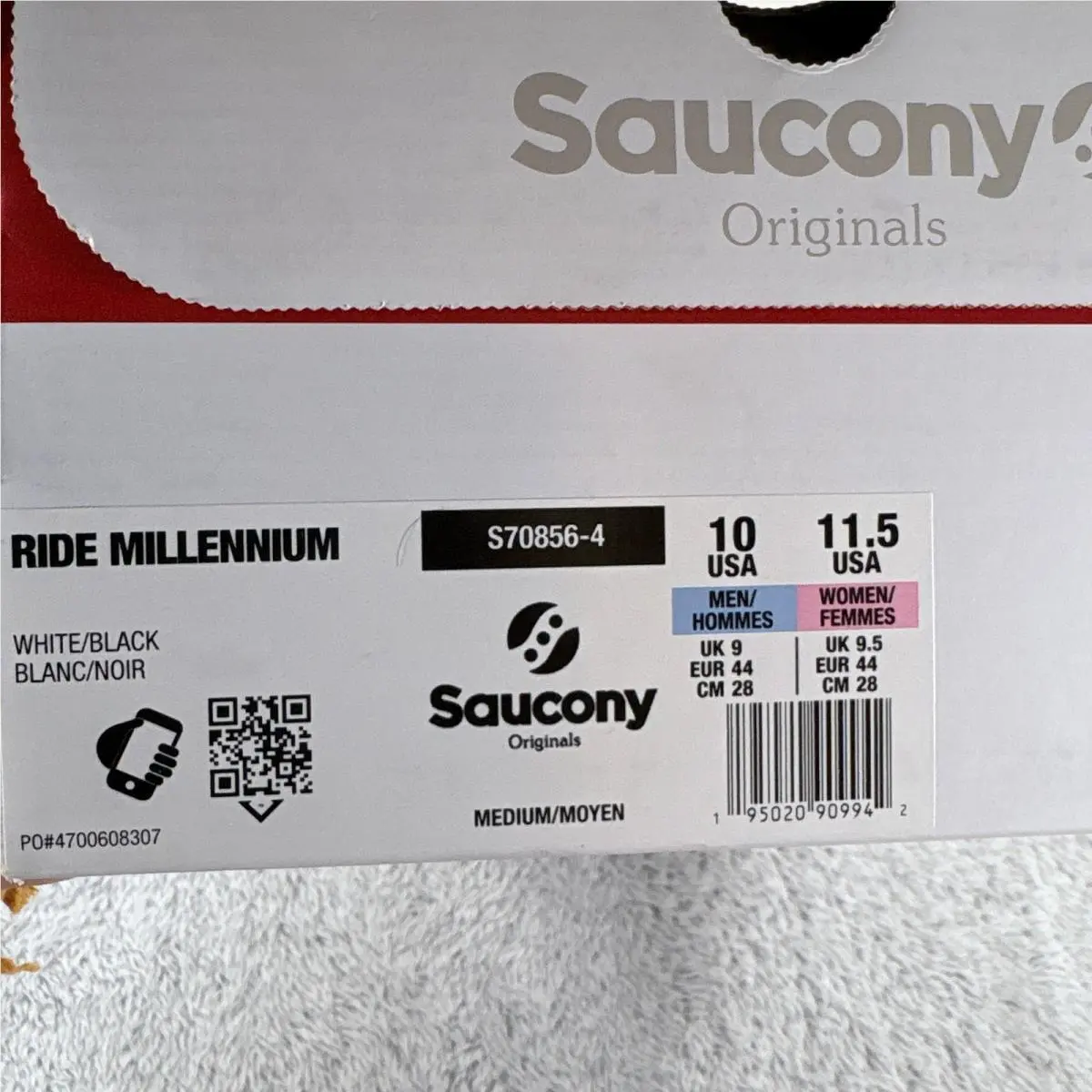 Saucony shoes - White 5