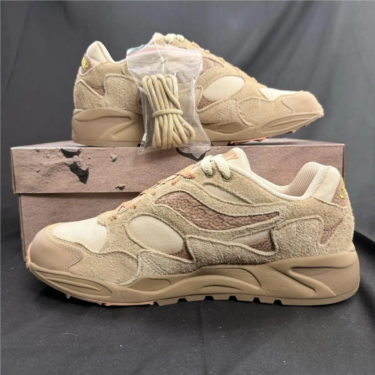 Saucony shoes - Saucony Grid Shadow 2 - Grid Shadow - Beige 1