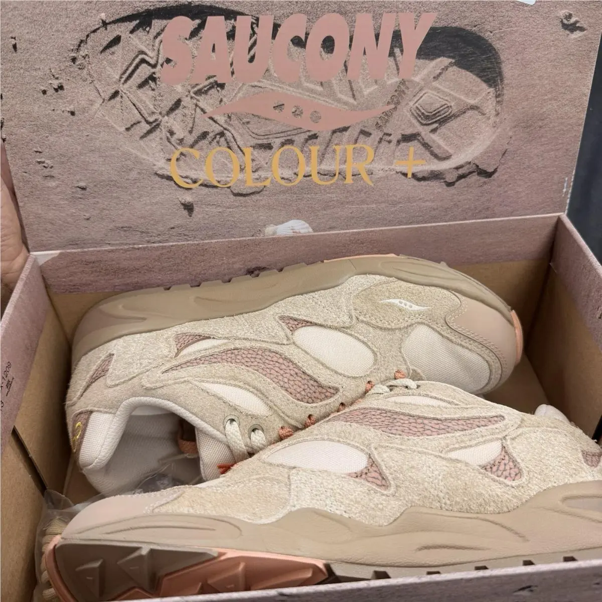 Saucony shoes - Saucony Grid Shadow 2 - Grid Shadow - Beige 7