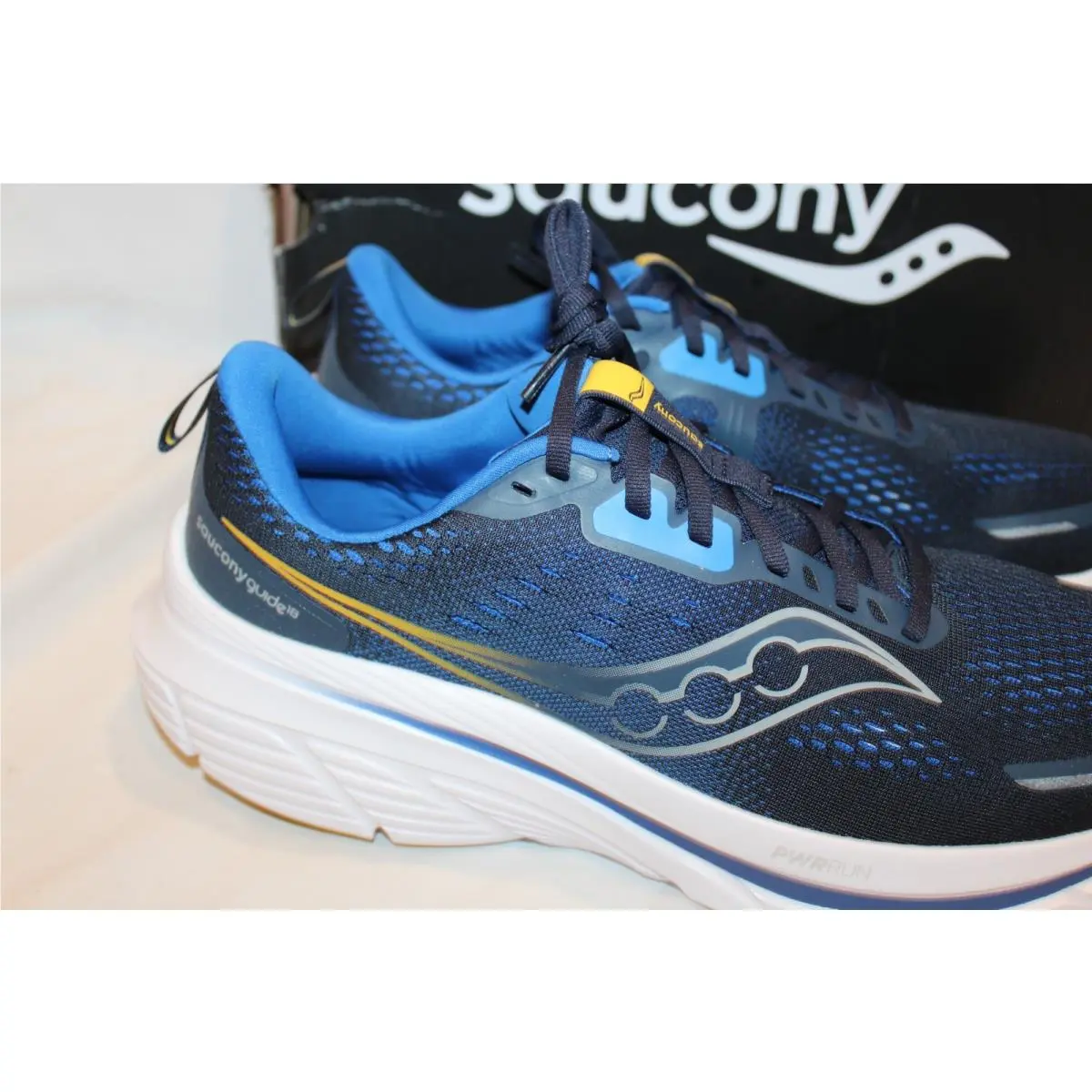 Saucony shoes - Guide 18 - Guide - Blue 2