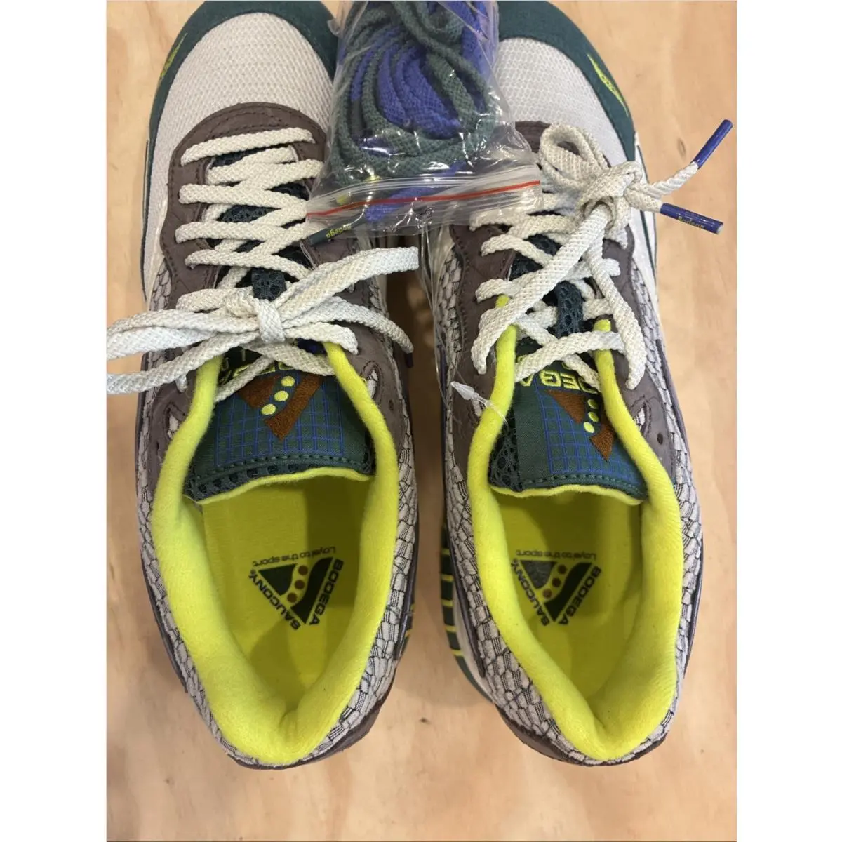 Saucony shoes - Saucony 3D Grid Hurricane x BODEGA Collab - S70764-1 - Green 1