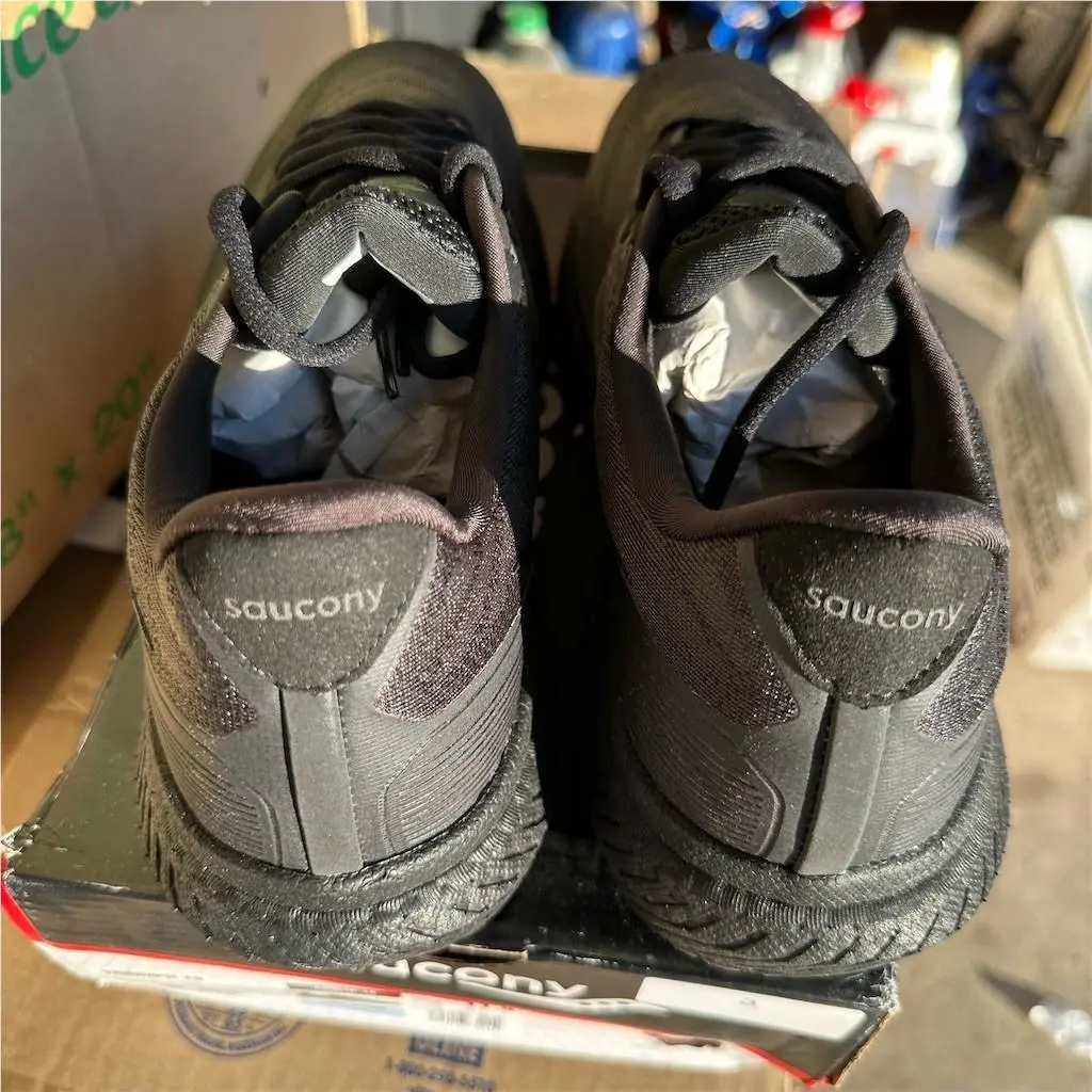 Saucony shoes - Saucony Triumph 19 - Triumph - S20678-14 - Black 3