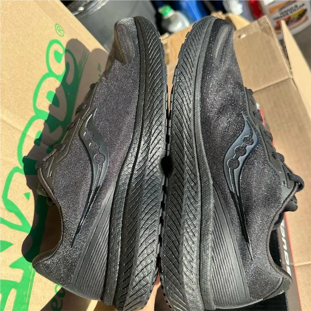 Saucony shoes - Saucony Triumph 19 - Triumph - S20678-14 - Black 5