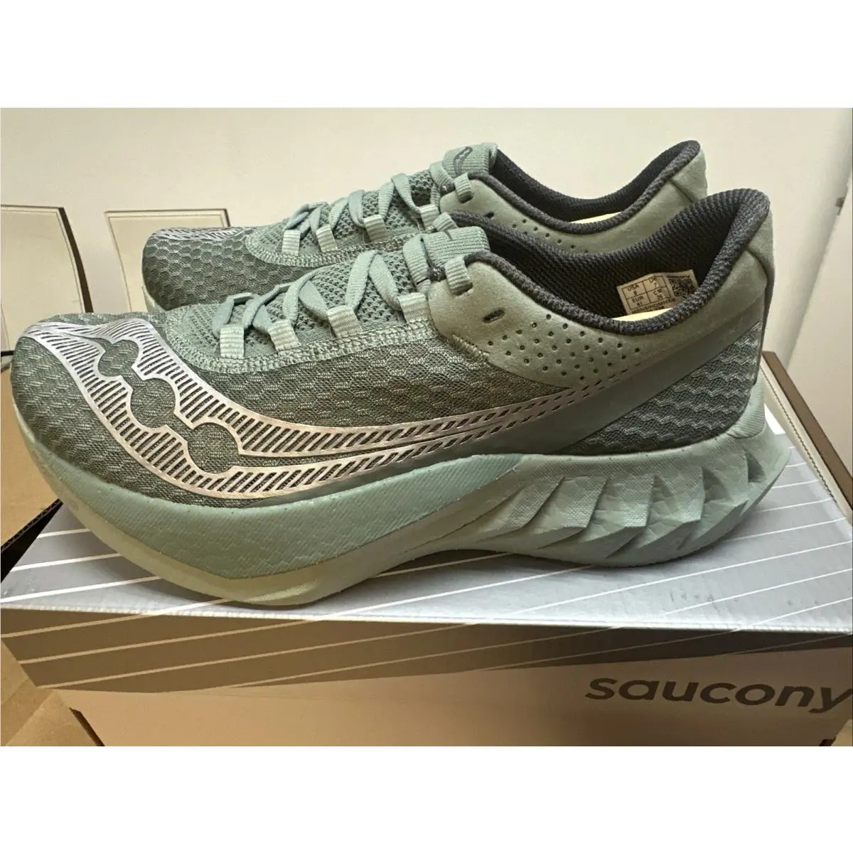 Saucony shoes - Saucony Endorphin Pro 4 - Endorphin Pro - Iceberg/Carbon (UPC: 195021159599) 2