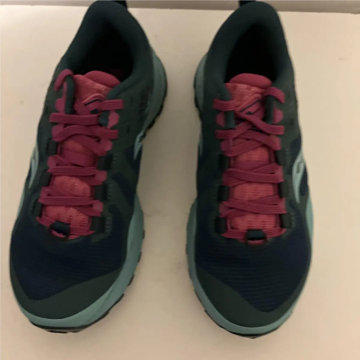 Women Saucony Xodus 10 Offroad Trail Running Shoes Size 7 s10555-25