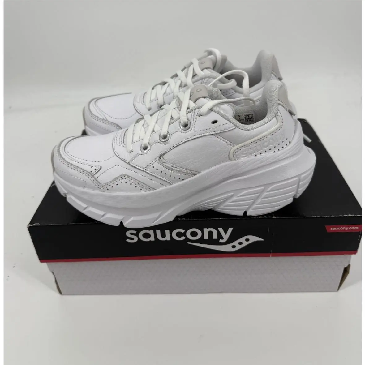 Saucony Women`s Guide Metro Le Leather Sneaker Shoes Usa 5 S11003-121 White