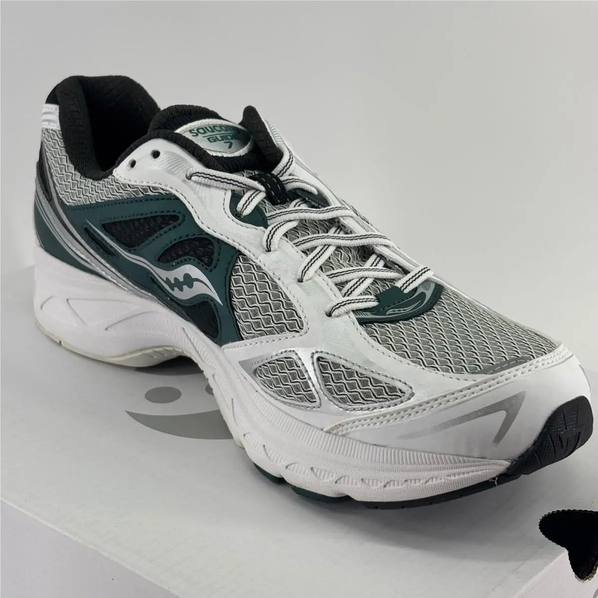 Saucony Progrid Guide 7 Sneaker Mens 11 White Green S70936-8 Running Shoes