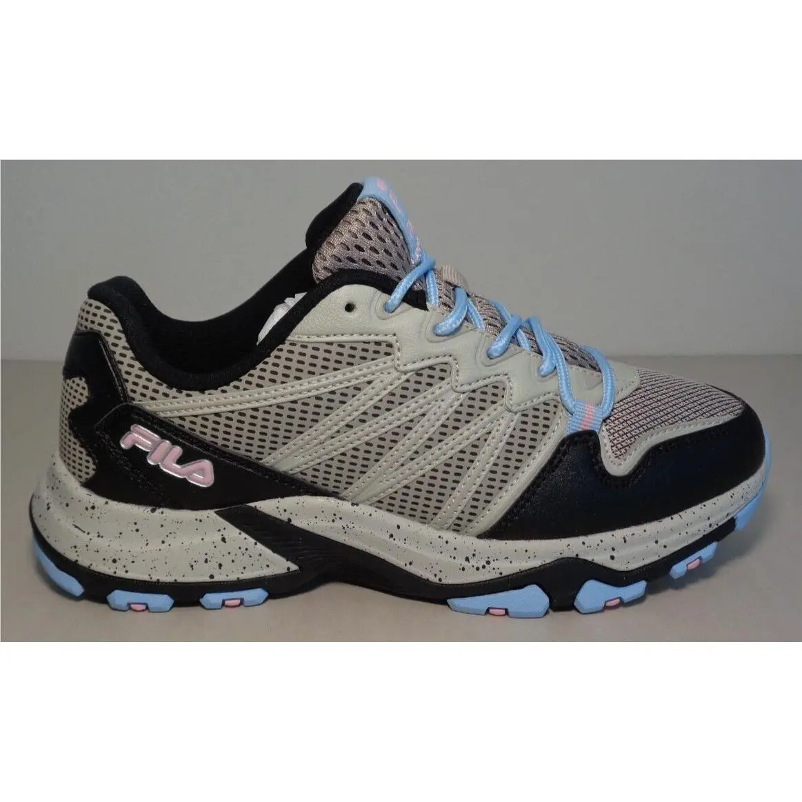 Fila shoes - Silver/Coral/Blue/Black (UPC: 196447239353) 0
