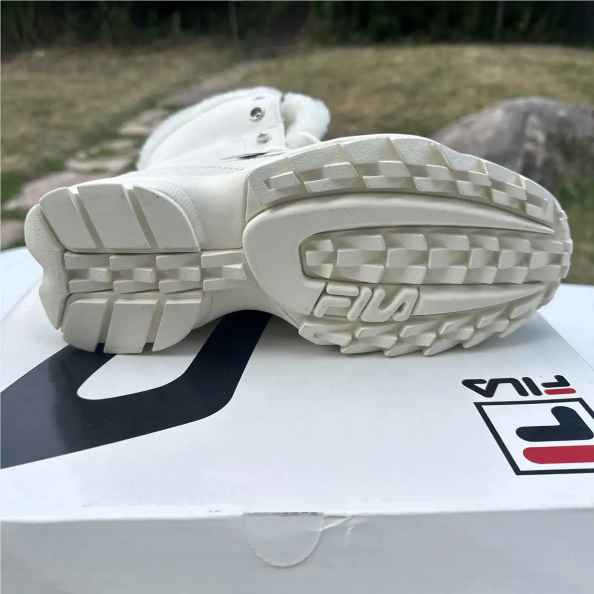 Fila shoes - Fila Disruptor Shearling - Disruptor Shearling - 5HM00544-125 - White (UPC: 0633641996953) 8