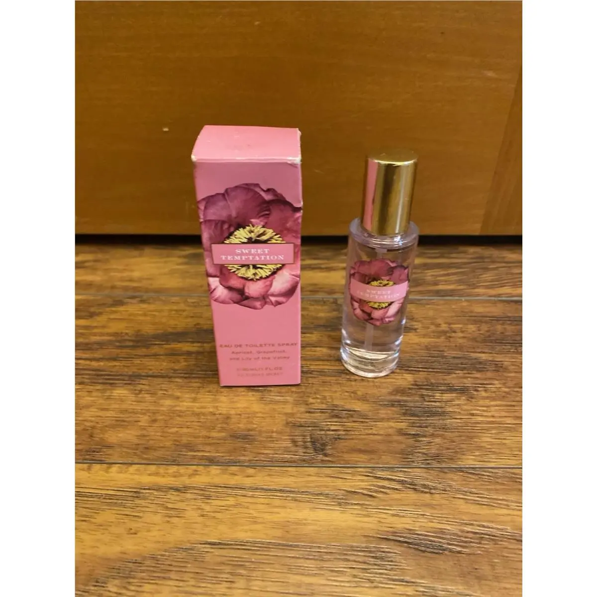 Victoria`s Secret Sweet Temptation Eau De Toilette Spray Perfume 1 oz / 30 ML by Victoria's Secret