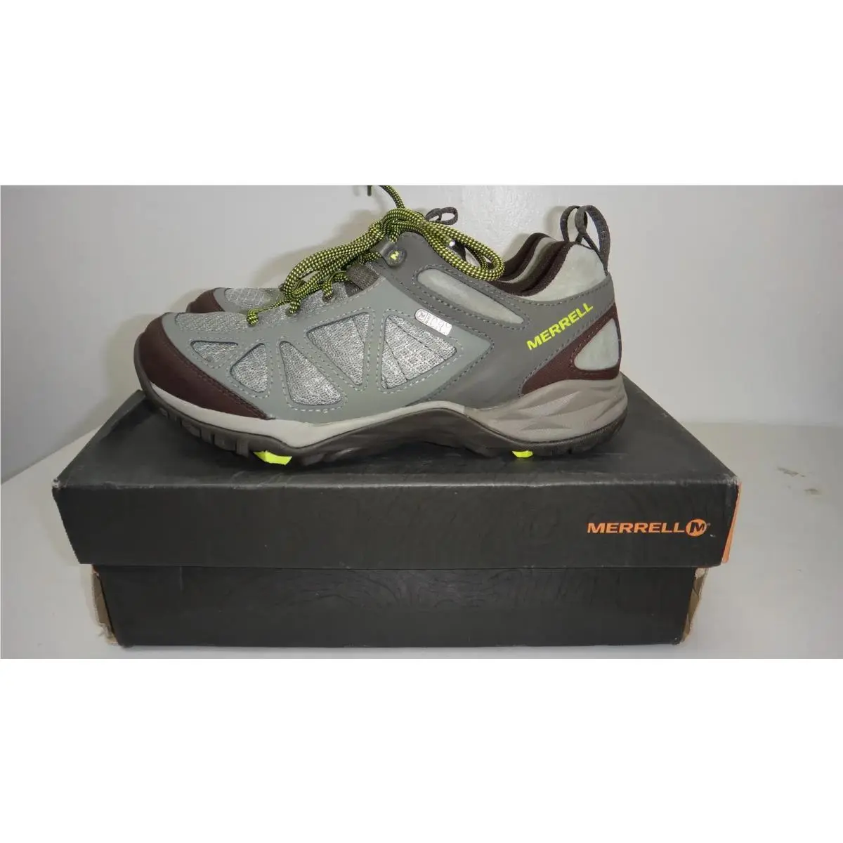 Merrell Siren Sport Q2 Waterproof Womens 8 Wide Dusty Olive Hiking Shoes