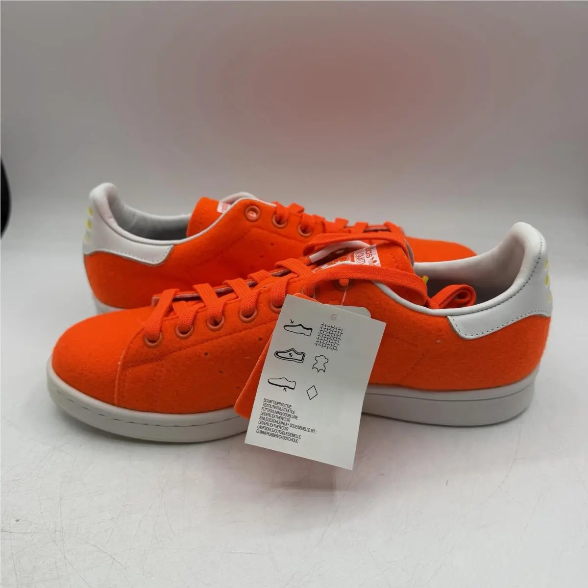 Adidas shoes - adidas Stan Smith Pharrell Williams - B25389 - Orange 1