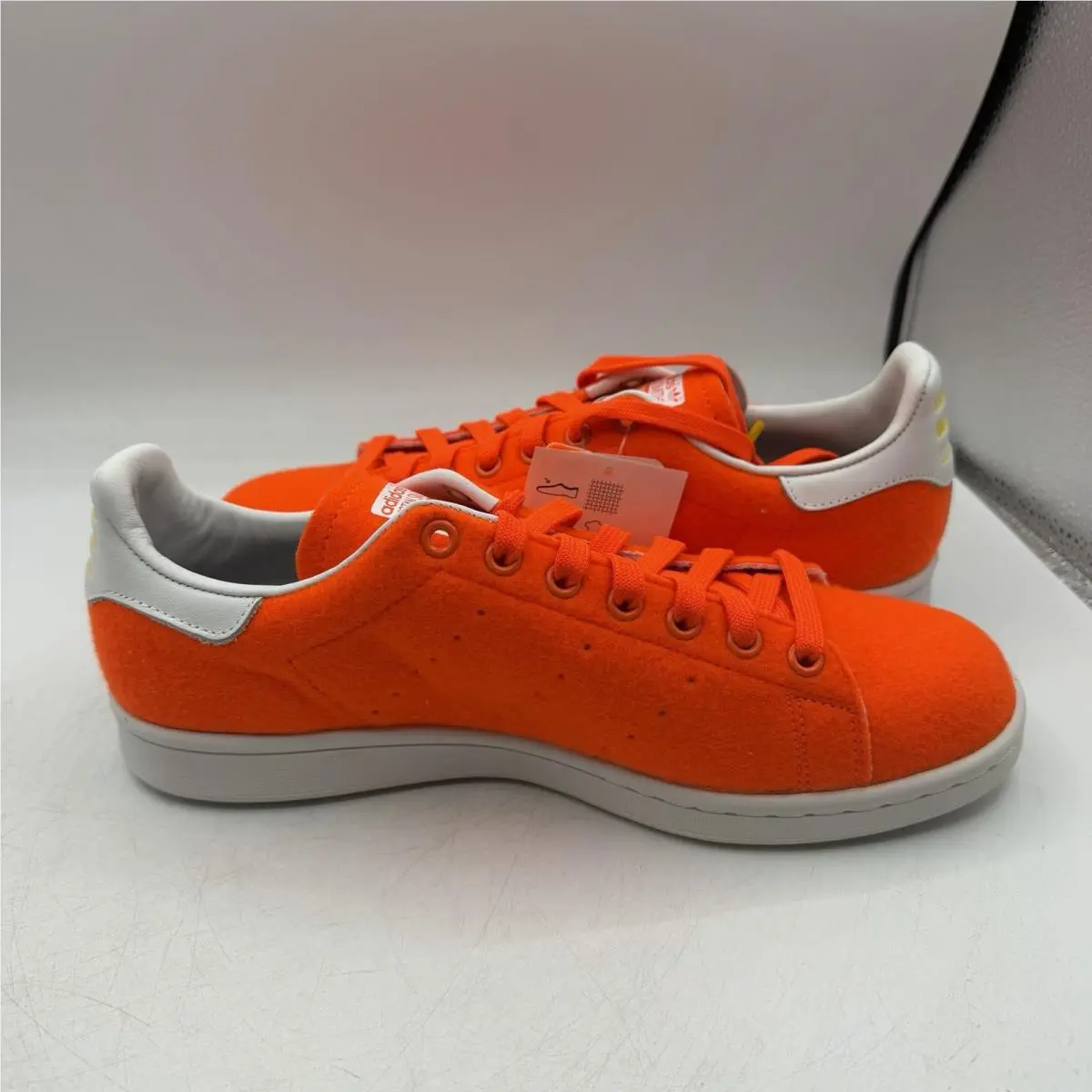 Adidas shoes - adidas Stan Smith Pharrell Williams - B25389 - Orange 5