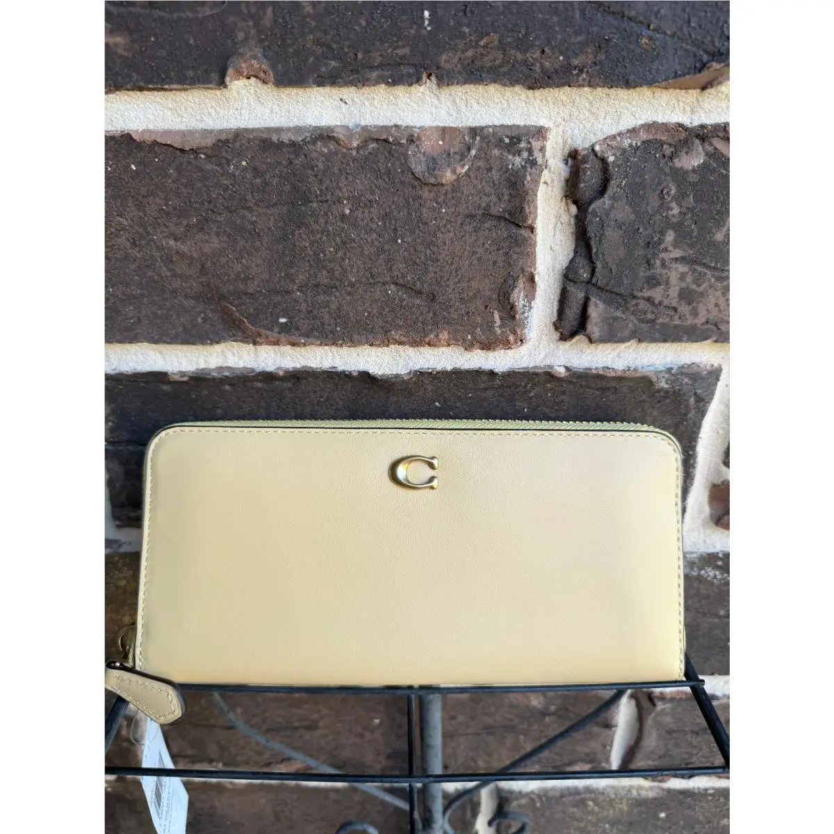 Coach Smooth Leather Slim Accordion Zip Wallet Vanilla Light Yellow