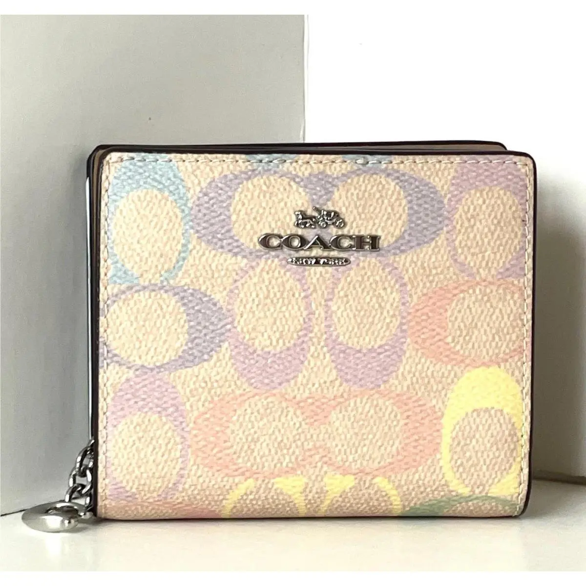 Coach CDD11 Rainbow Signature Canvas Snap Wallet Yellow ID Window Orgpkg