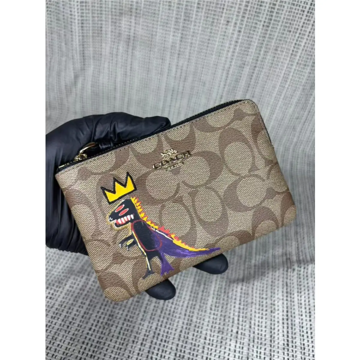 Coach X Jean-michel Basquiat Corner Zip Wristlet Khaki C5990