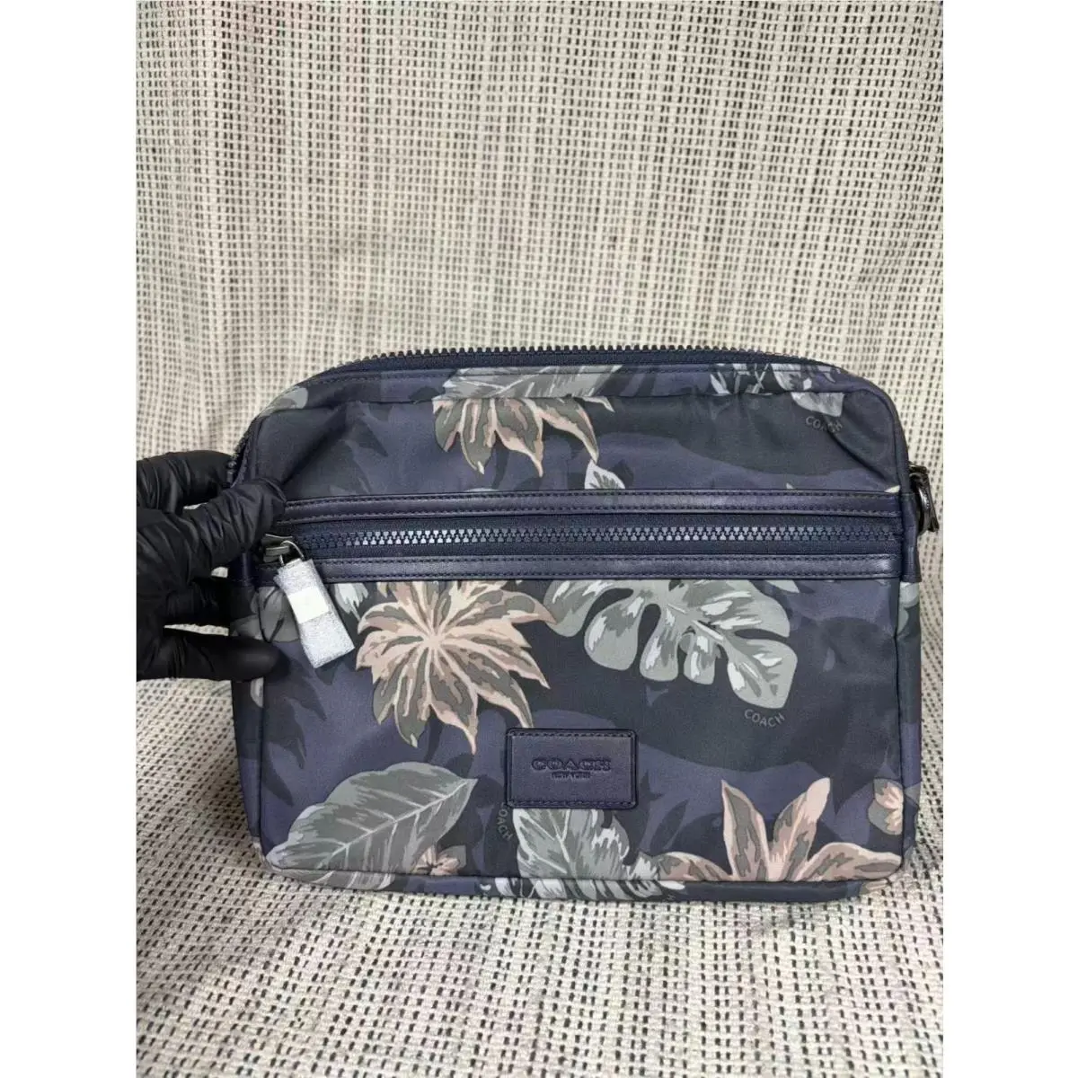 Coach Medium Beach Pouch IN Polyester Coach F65299