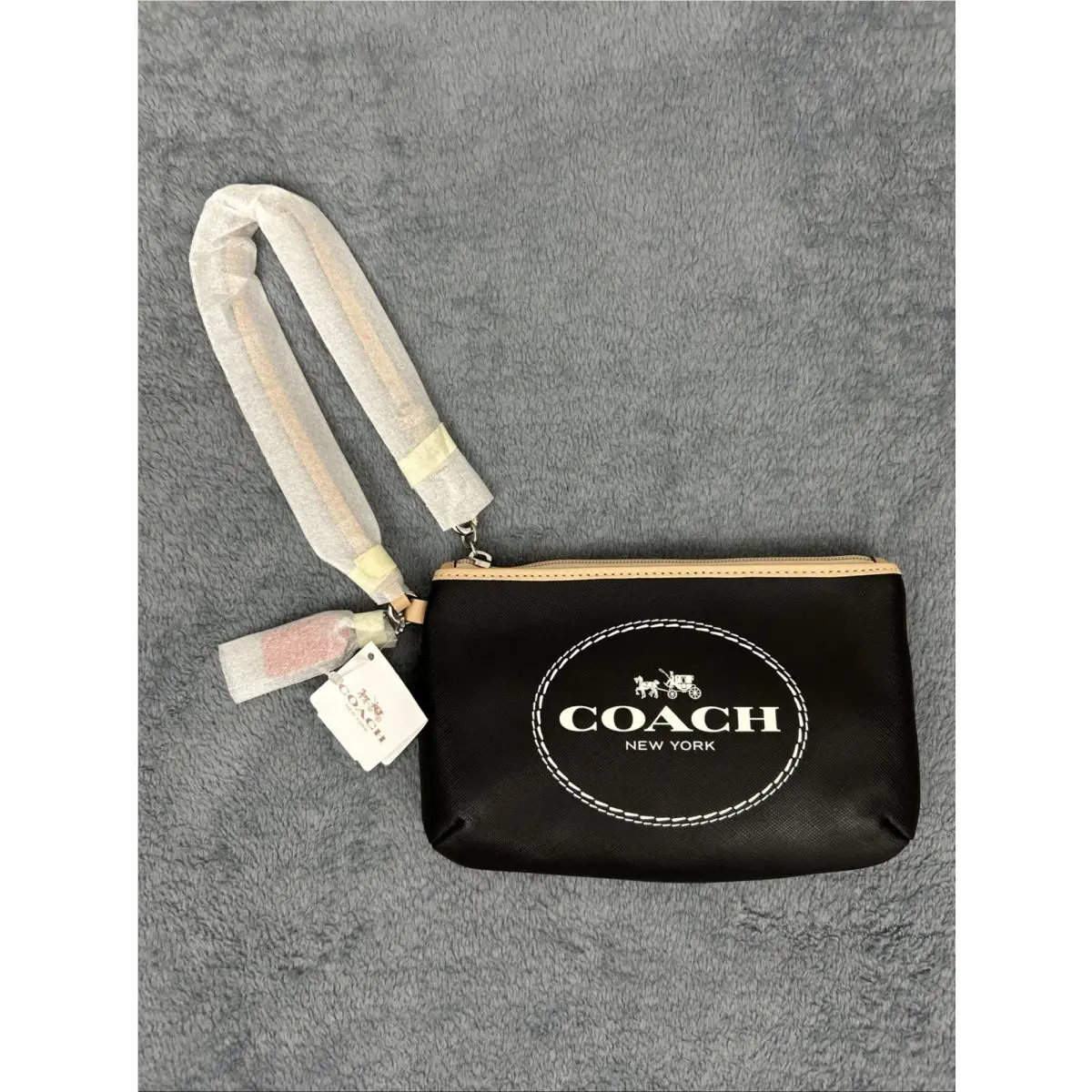Vintage Coach Horse Carriage Black Saffiano Leather Wristlet