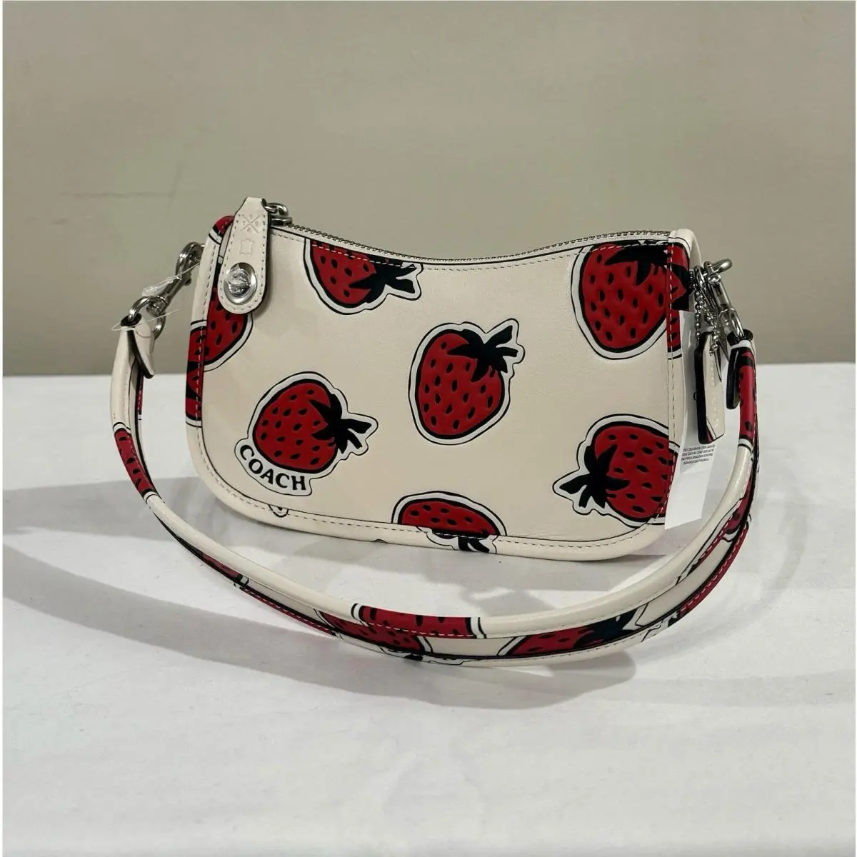 Coach Swinger 20 Strawberry Chalk Shoulder Bag Mini Leather