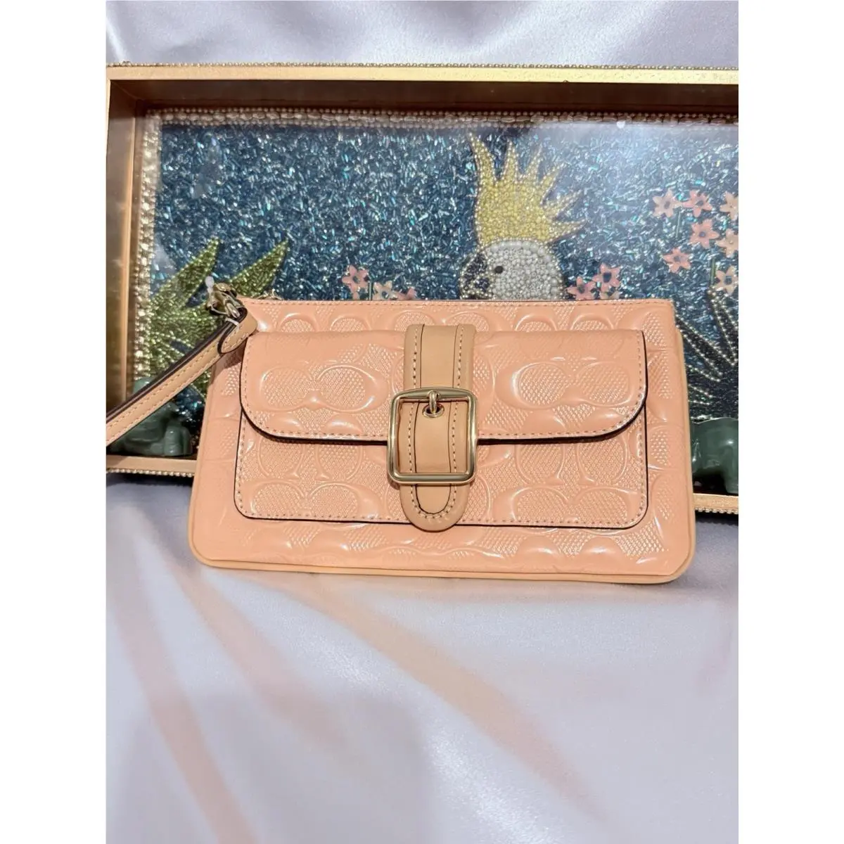 Coach Ashton Wristlet Signature Leather CEN12 Gold/faded Blush Orange