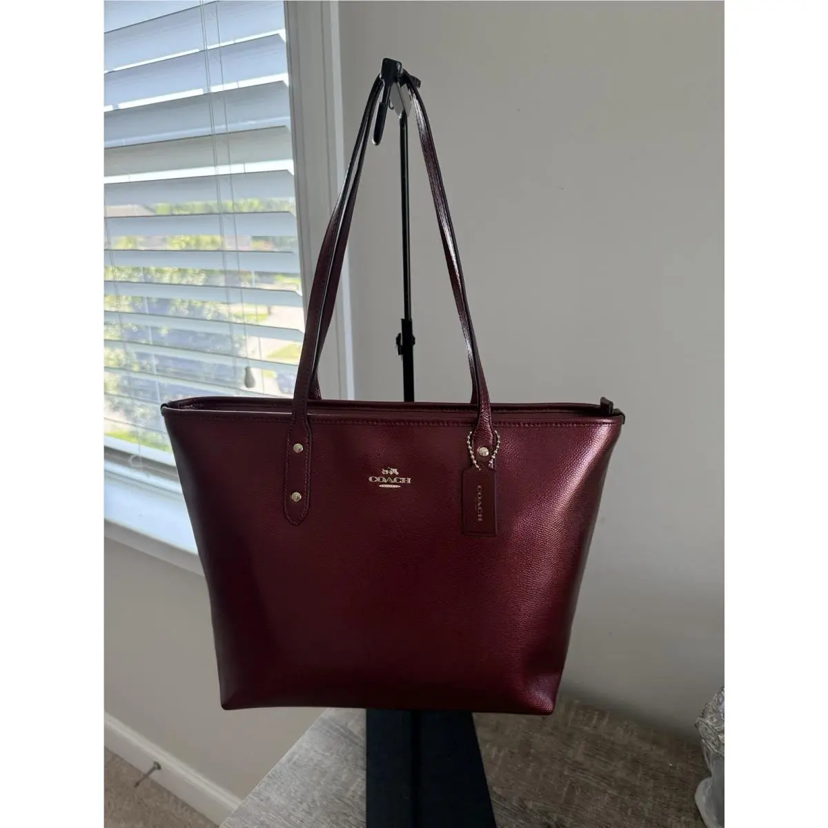 Coach Metallic Cherry Crossgrain City Zip Tote Shoulderbag F56129