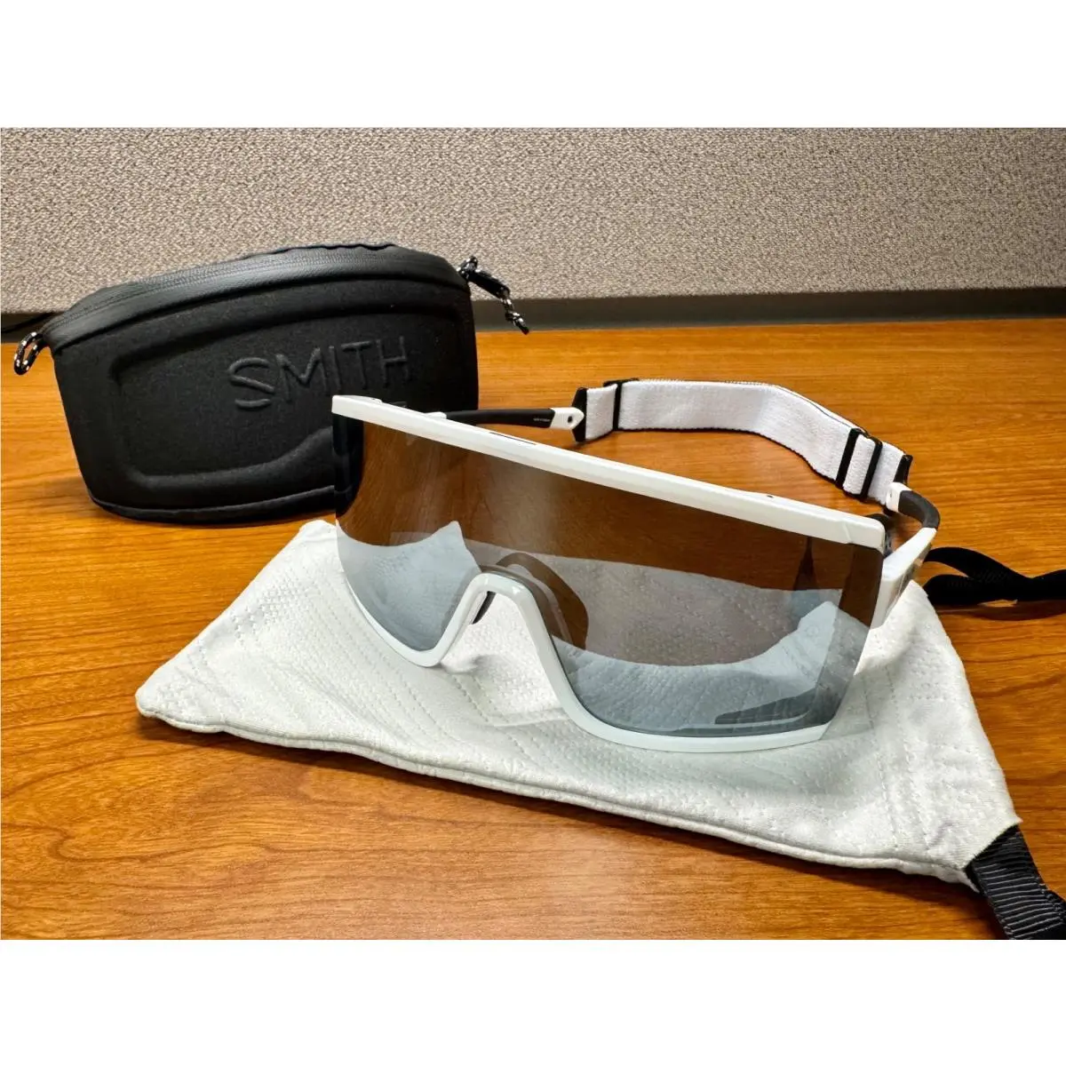 Chromapop Pursuit Sunglasses - White - Retro Goggle - Snow by Smith Optics