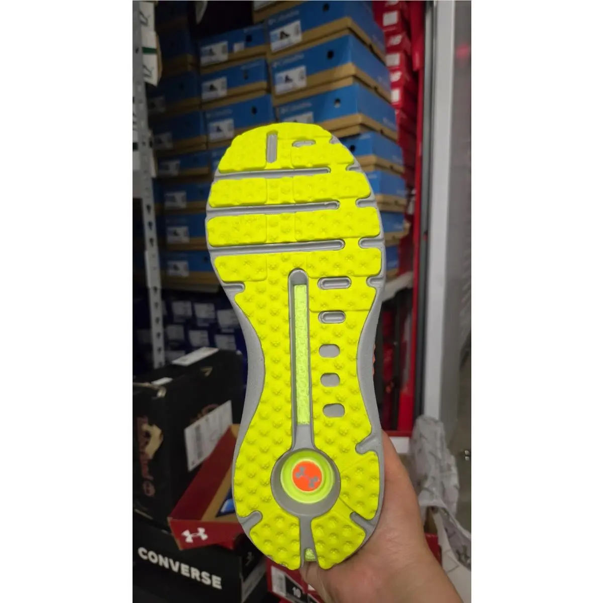 Under Armour shoes - Hovr Phantom RN Connected - 800 - 3023344 - Orange 11